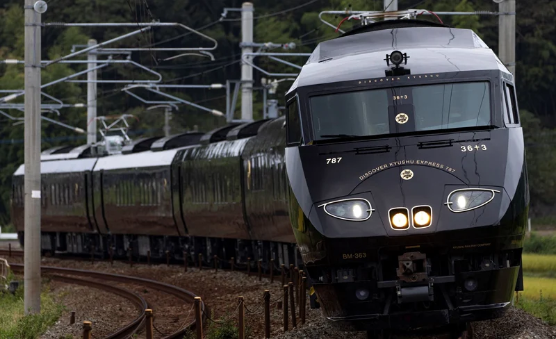 JR 九州 36+3 豪華觀光列車（綠色車廂）